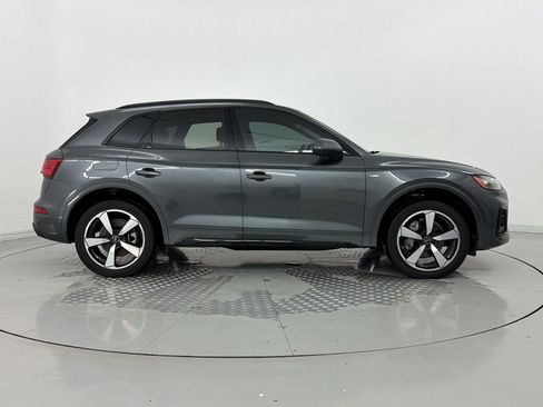 Used 2023 Audi Q5 2.0T Premium Plus w/ Premium Plus Package AWD/4WD image 8
