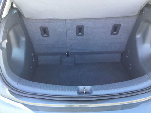 Used 2019 Chevrolet Bolt LT image 9