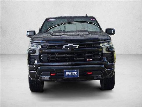 Used 2025 Chevrolet Silverado 1500 LT Trail Boss w/ LT Trail Boss Premium Package AWD/4WD image 2