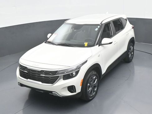 Used 2024 Kia Seltos LX image 44