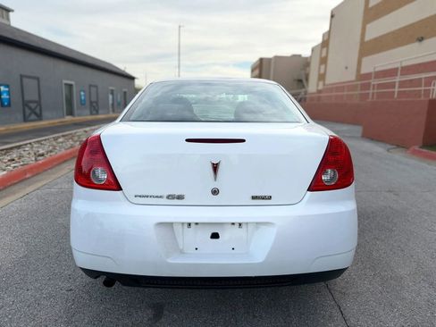 Used 2010 Pontiac G6 Sedan 4D image 10