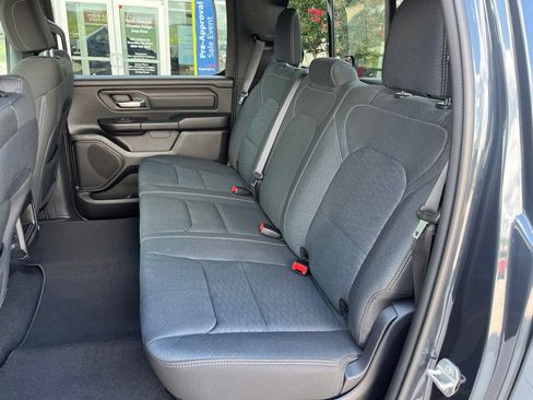 New 2026 RAM 1500 Express AWD/4WD image 16