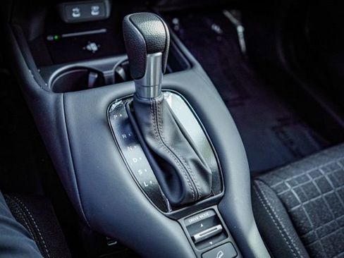 Used 2026 Honda HR-V LX image 27