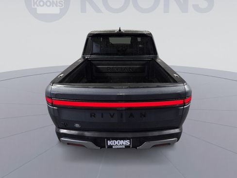Used 2022 Rivian R1T Adventure image 24