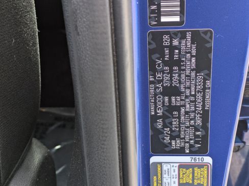 Used 2024 Kia Forte LXS FWD image 30