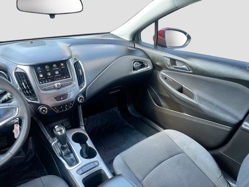 Used 2019 Chevrolet Cruze LS FWD image 21