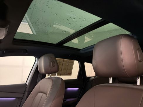 Certified 2023 Audi Q4 e-tron Prestige image 16