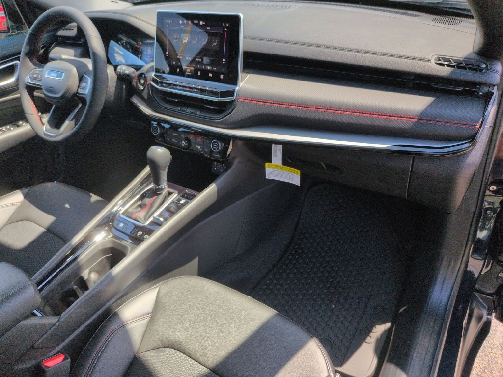 New 2026 Jeep Compass Trailhawk AWD/4WD image 33