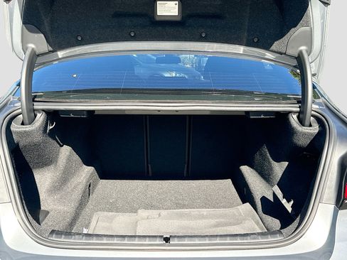 Certified 2023 BMW 540i w/ Premium Package image 28