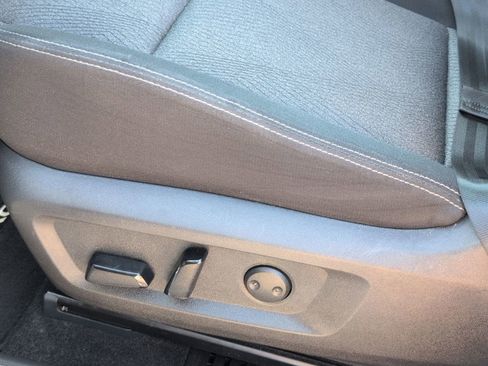 Used 2024 Nissan Rogue SV image 14