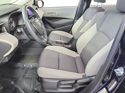 Used 2025 Toyota Corolla LE FWD image 19