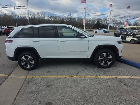 Used 2024 Jeep Grand Cherokee Limited 4xe image 4