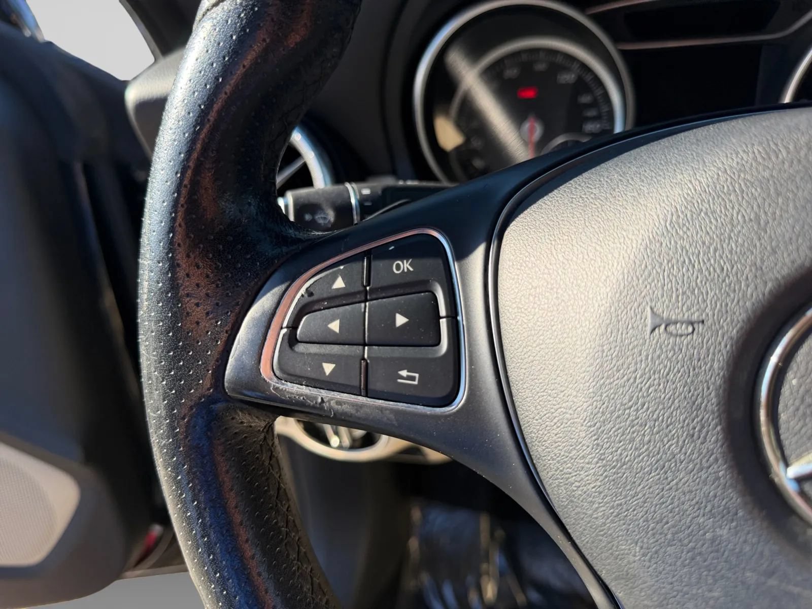 Used 2018 Mercedes-Benz CLA 250 4MATIC image 22