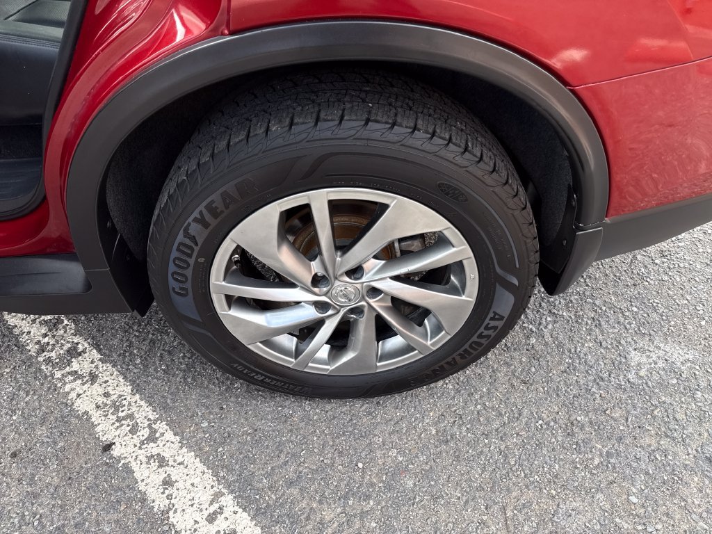 Used 2014 Nissan Rogue SL AWD/4WD image 38