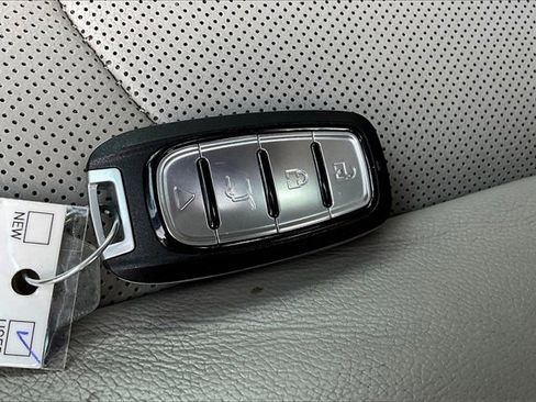 Used 2019 Hyundai Sonata Limited image 11