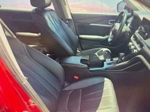 Used 2025 Acura Integra FWD image 11