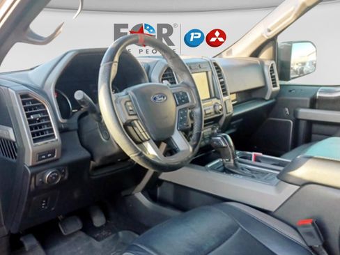 Used 2018 Ford F150 Raptor w/ Equipment Group 802A Luxury image 10