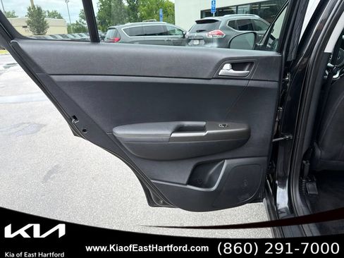 Used 2019 Kia Sportage LX AWD/4WD image 17