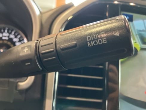 Used 2022 Ford F250 Lariat image 27