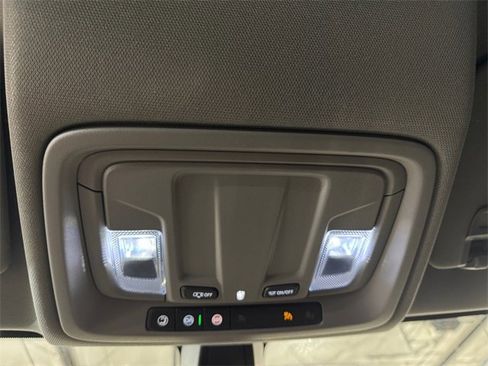 Used 2022 Chevrolet Silverado 1500 RST image 23