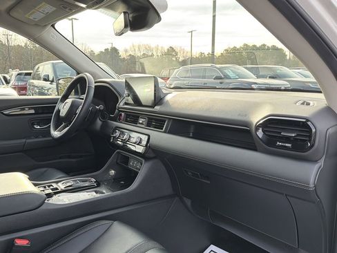 Used 2025 Honda Pilot EX-L image 22