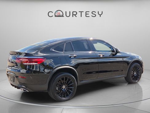 Used 2023 Mercedes-Benz GLC 300 4MATIC Coupe image 6