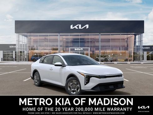 New 2026 Kia K4 FWD image 8