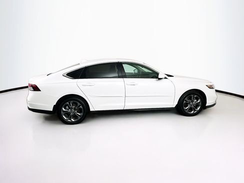 Used 2023 Honda Accord EX image 10