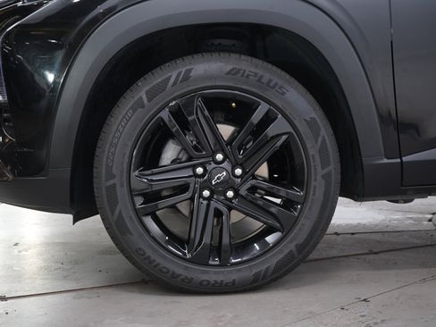 Used 2024 Chevrolet Trax ACTIV FWD image 29