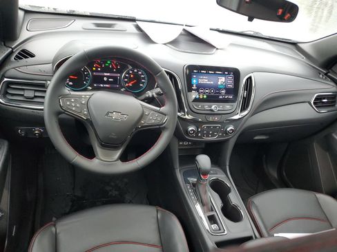 Used 2023 Chevrolet Equinox RS w/ RS Leather Package FWD image 10