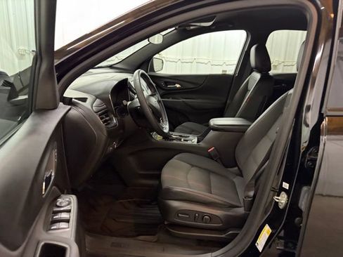 Used 2023 Chevrolet Equinox RS w/ LPO, Floor Liner Package AWD/4WD image 32
