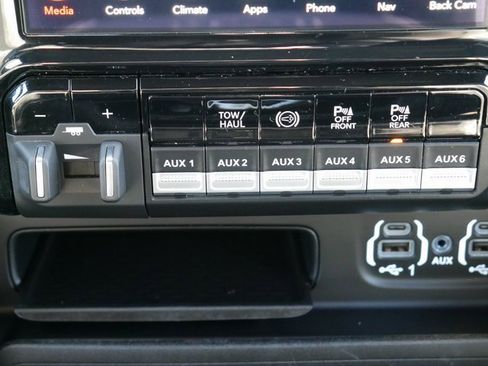 Used 2021 RAM 2500 Laramie image 24