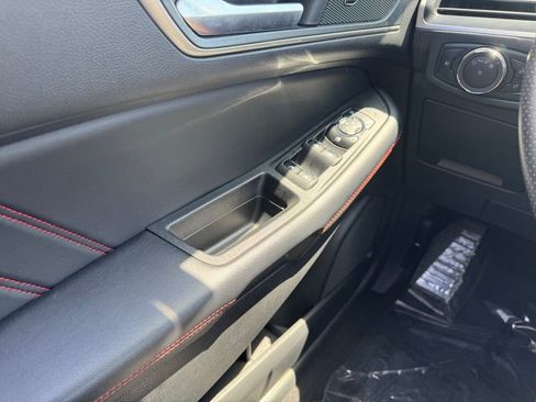 Certified 2024 Ford Edge ST-Line w/ Class II Trailer Tow Package AWD/4WD image 34