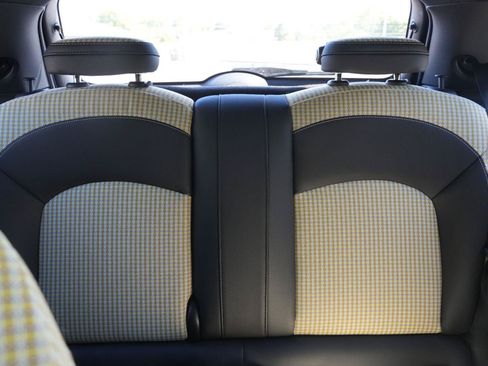 Used 2023 MINI Cooper SE FWD image 18