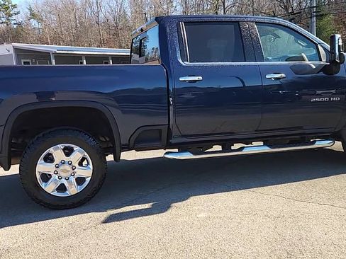 Used 2023 Chevrolet Silverado 2500 LTZ w/ LTZ Plus Package image 9