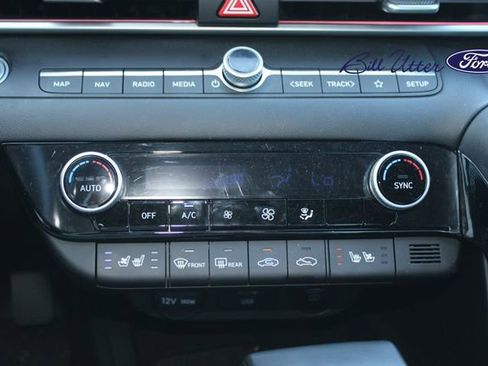 Used 2024 Hyundai Elantra Limited image 19