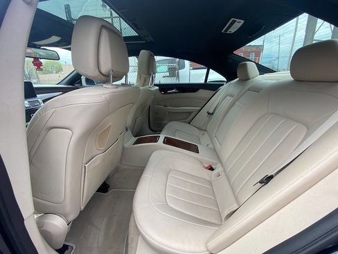 Used 2015 Mercedes-Benz CLS 550 4MATIC image 32