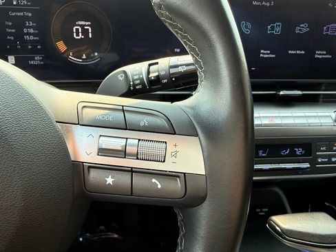 Certified 2025 Hyundai Kona SEL AWD/4WD image 27