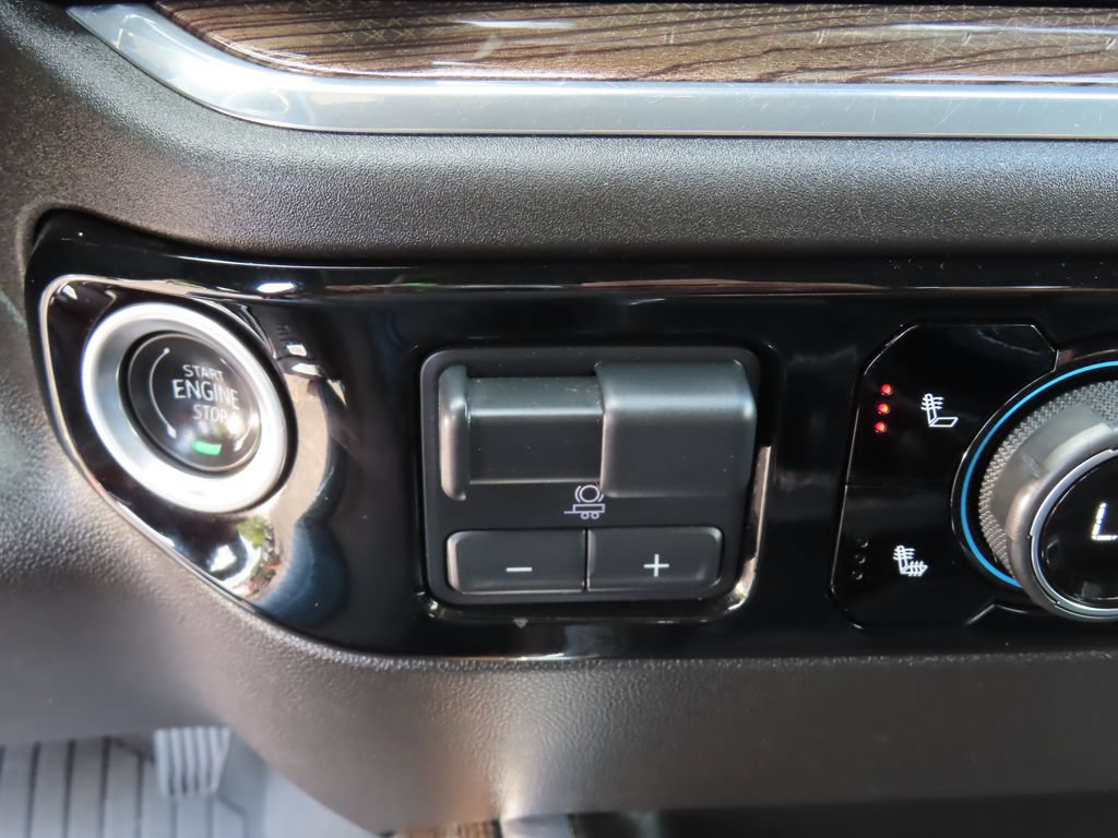 Used 2025 Chevrolet Silverado 2500 LT w/ All Star Edition AWD/4WD image 8