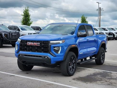 New 2025 GMC Canyon Elevation w/ Convenience Package image 2