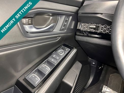 Used 2025 Honda Accord Touring image 7