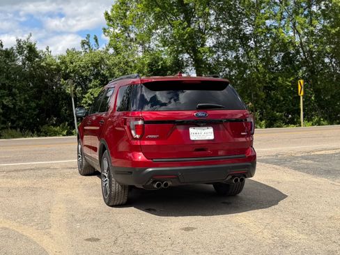 Used 2018 Ford Explorer Sport AWD/4WD image 12