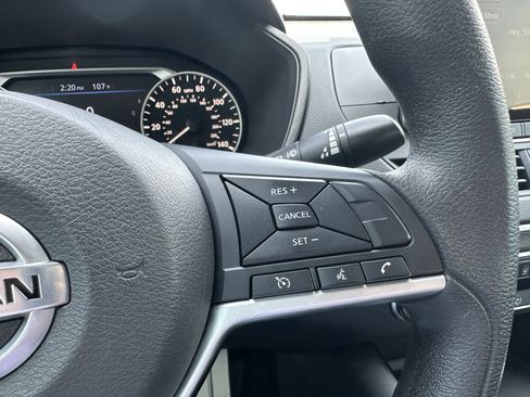 Used 2021 Nissan Altima 2.5 SV FWD image 15