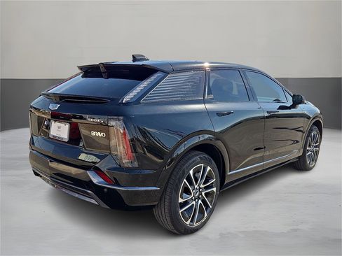 New 2025 Cadillac Optiq Sport 1 image 4