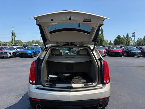 Used 2016 Cadillac SRX Luxury w/ Driver Awareness Package AWD/4WD image 16