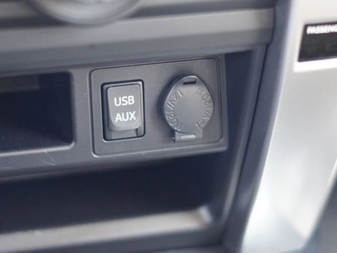 Used 2018 Toyota 4Runner SR5 RWD image 33