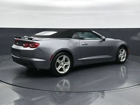 Used 2020 Chevrolet Camaro LT RWD image 2