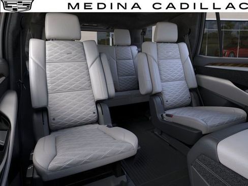 New 2026 Cadillac Escalade Platinum Sport w/ LPO, ONYX Package image 18