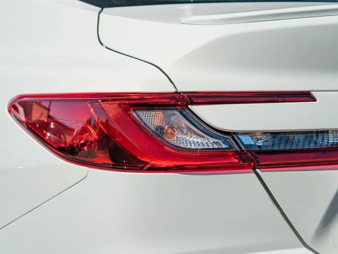 Certified 2025 Toyota Camry SE FWD image 8