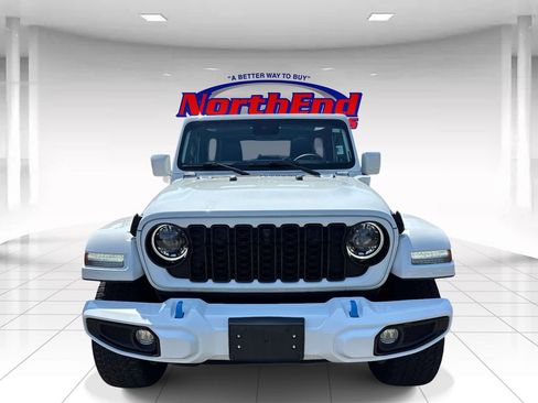 Used 2024 Jeep Wrangler High Altitude AWD/4WD image 8